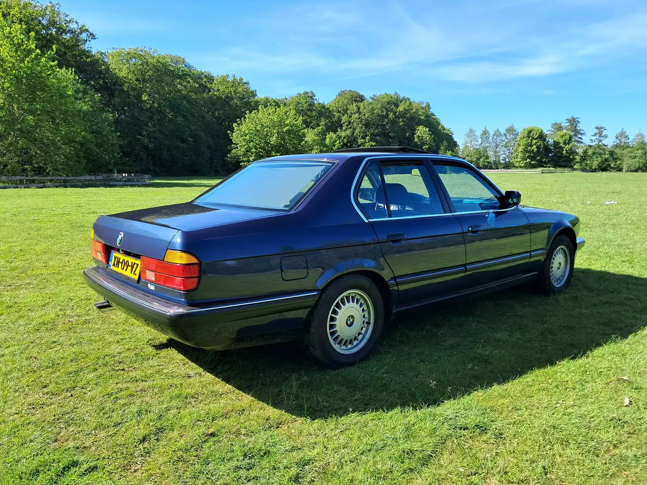 BMW 735i, foto 4