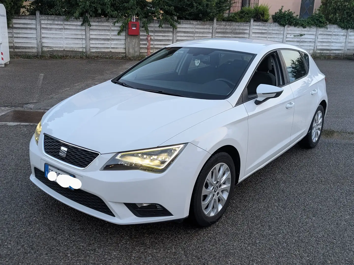 SEAT Leon Leon III 2013 5p 1.4 tgi Style s Білий - 1
