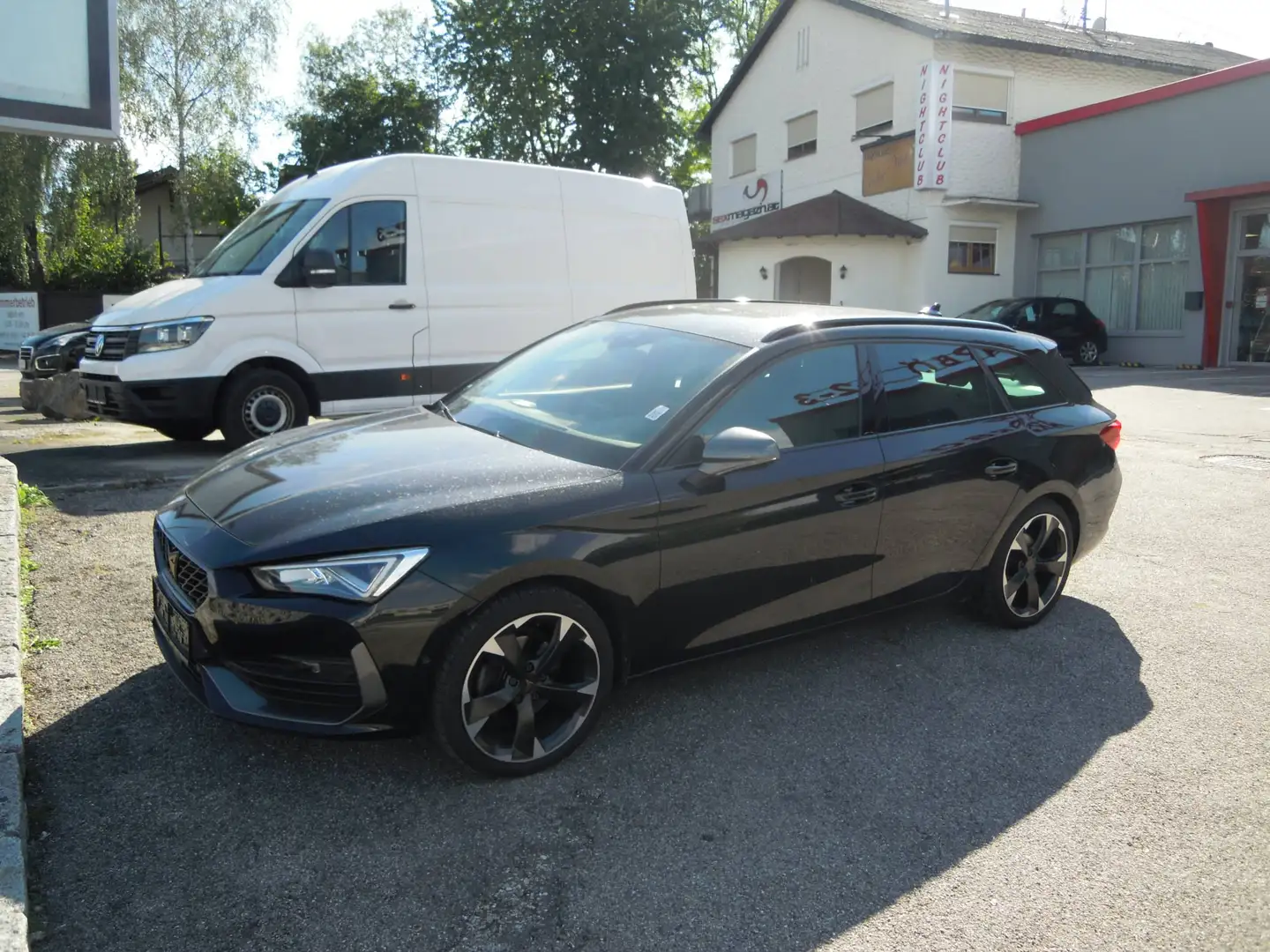 CUPRA Leon Leon SP Kombi 1.5 TSI 150 Led Navi Leder Top 18Zoll Schwarz - 1