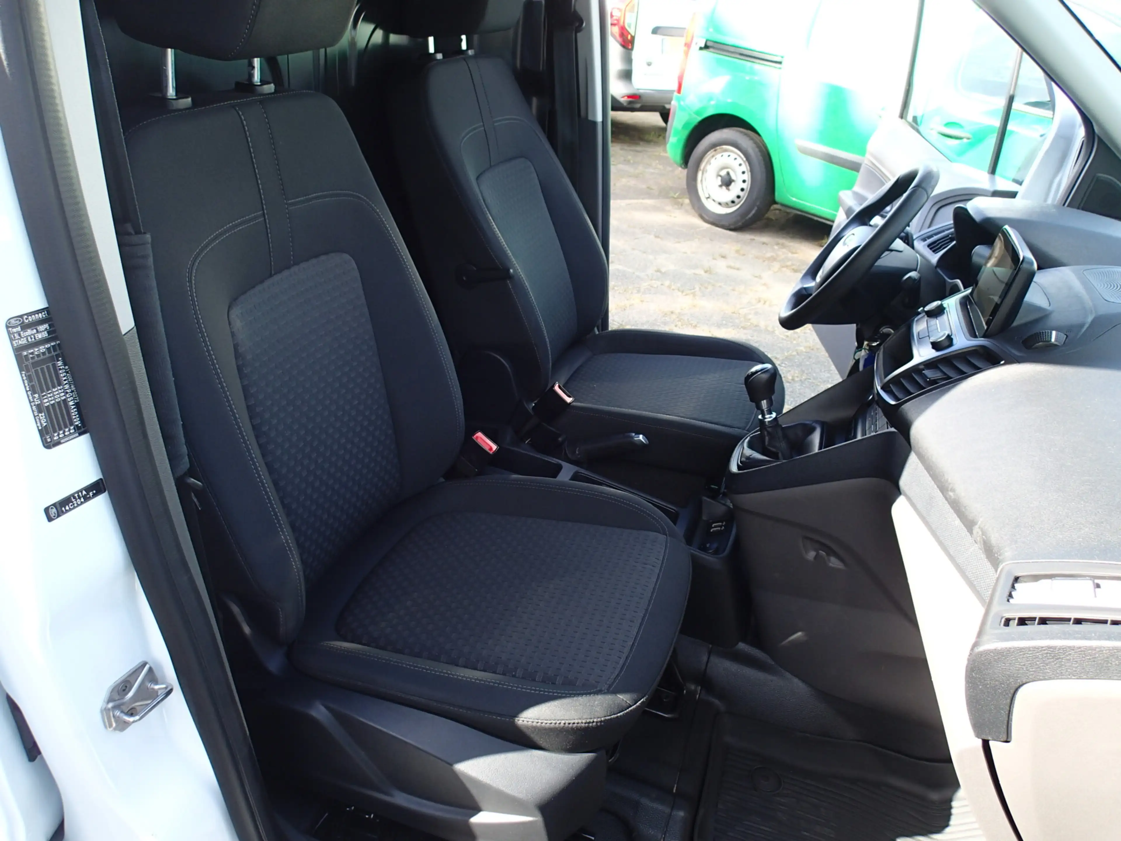 Ford Transit Connect 1.5 EcoBlue L2 Trend — photo 21