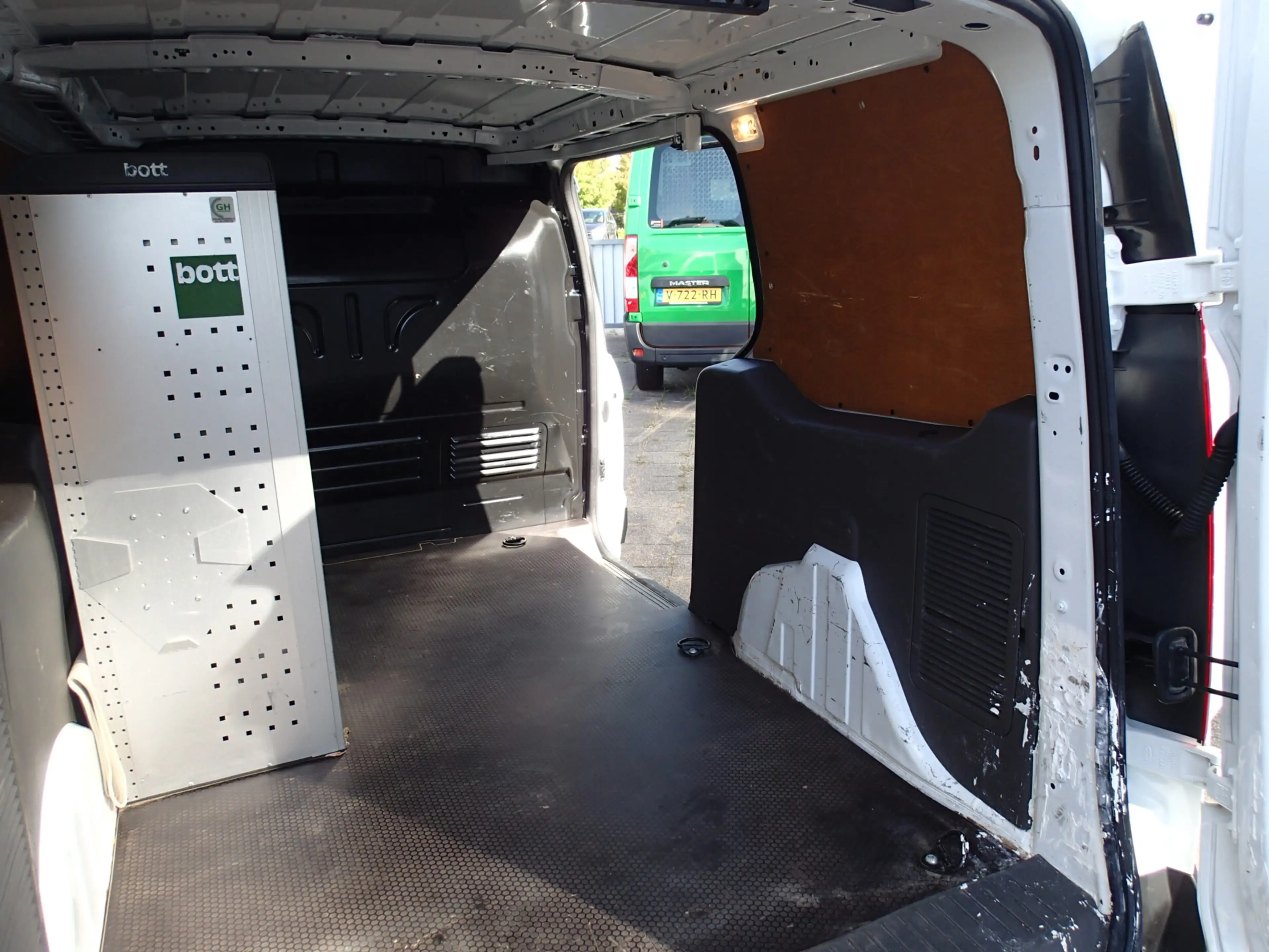 Ford Transit Connect 1.5 EcoBlue L2 Trend — photo 12