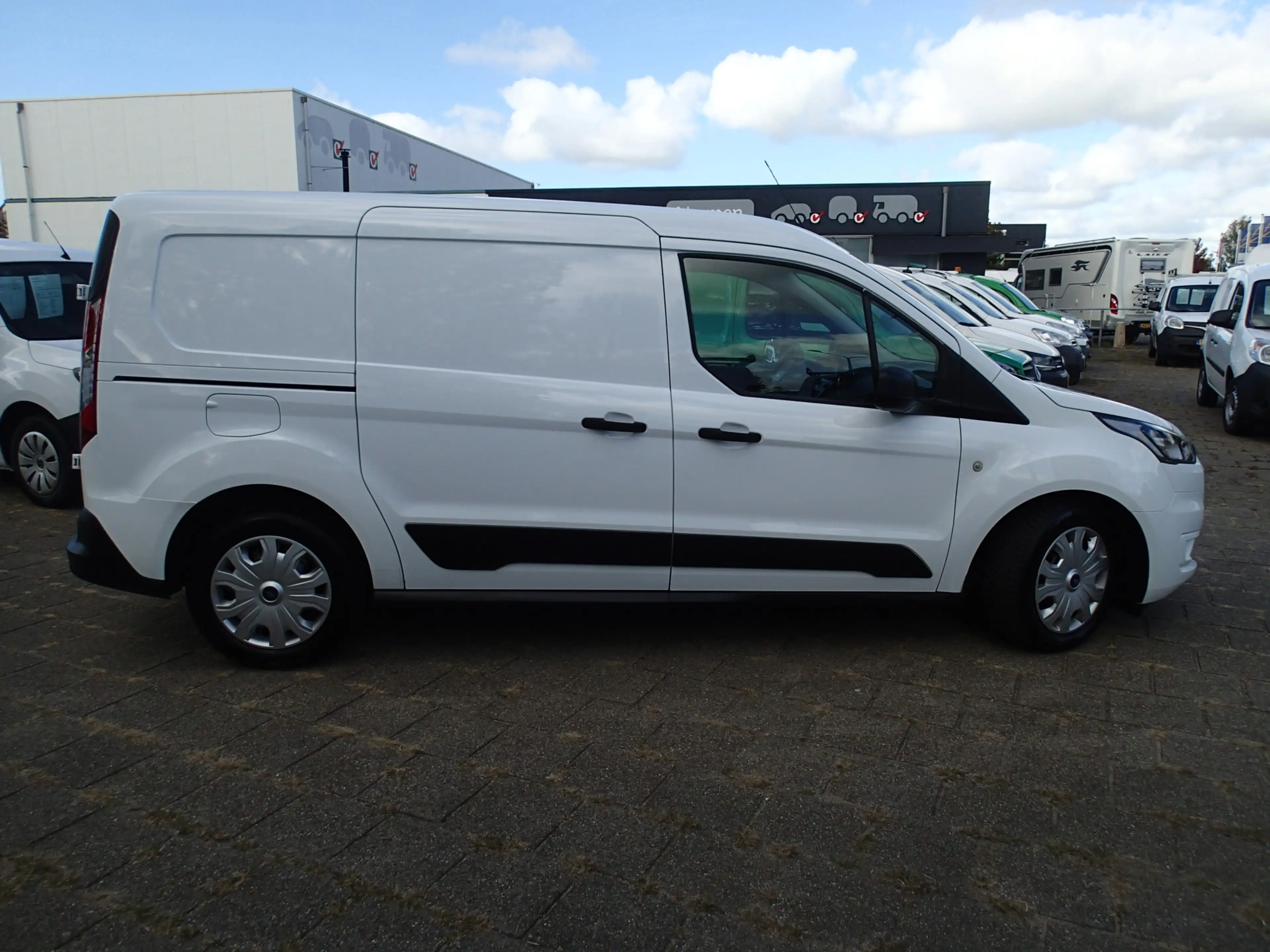 Ford Transit Connect 1.5 EcoBlue L2 Trend — photo 4