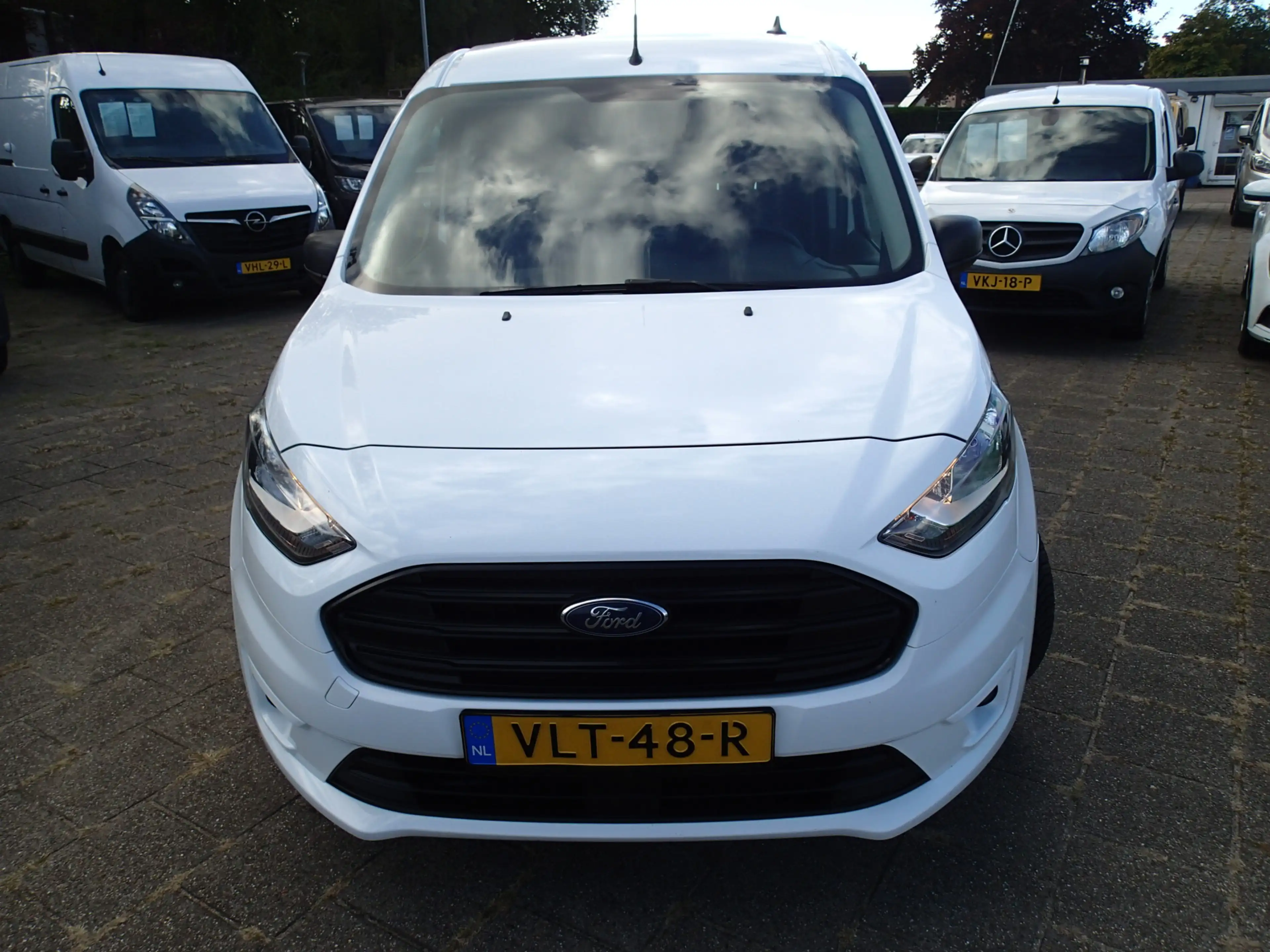 Ford Transit Connect 1.5 EcoBlue L2 Trend — photo 2