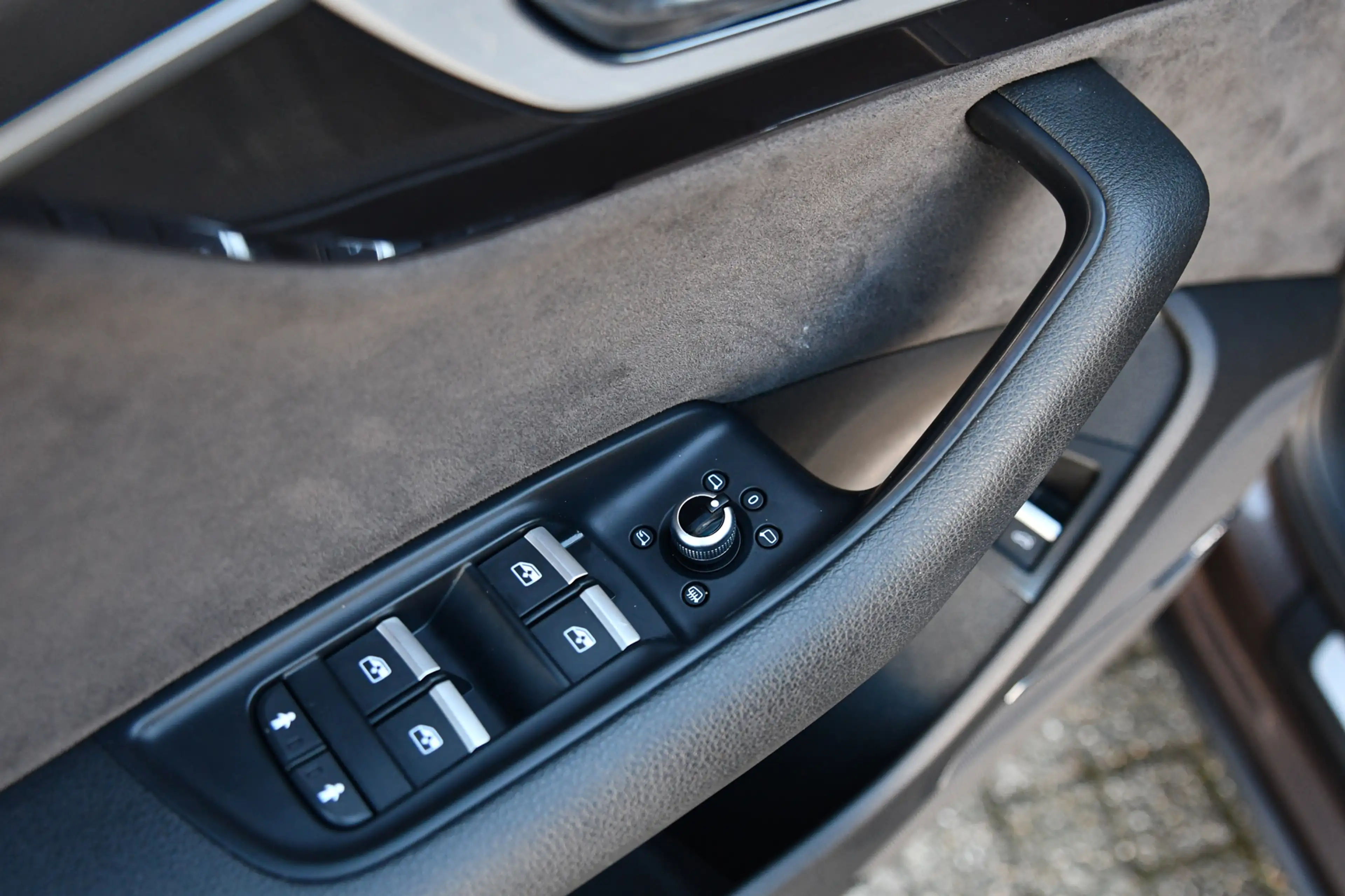 Audi Q7 e-tron 3.0 TDI quattro S-Line, Trekhaak, Luchtvering, Pan — photo 26