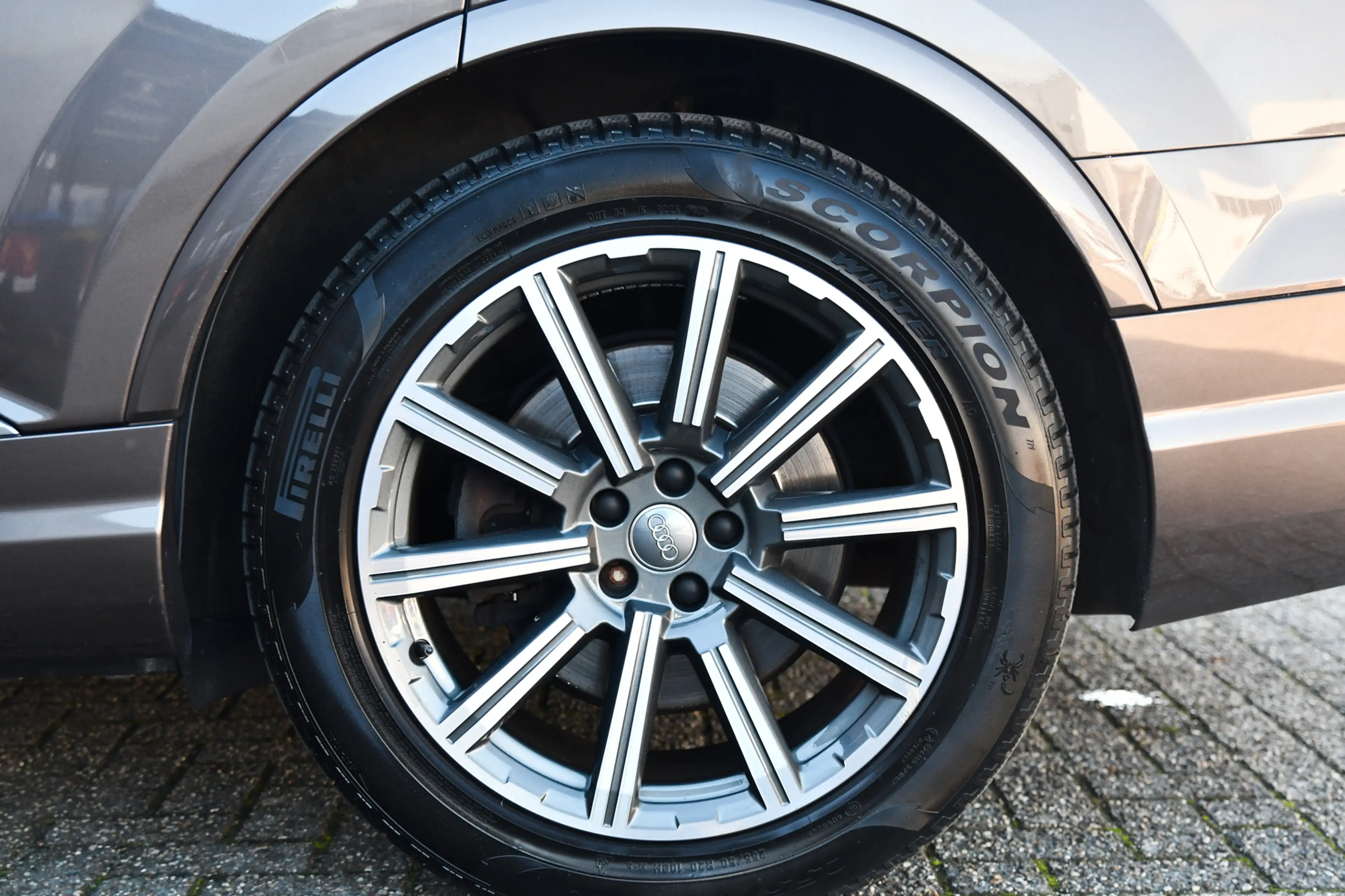 Audi Q7 e-tron 3.0 TDI quattro S-Line, Trekhaak, Luchtvering, Pan — photo 29