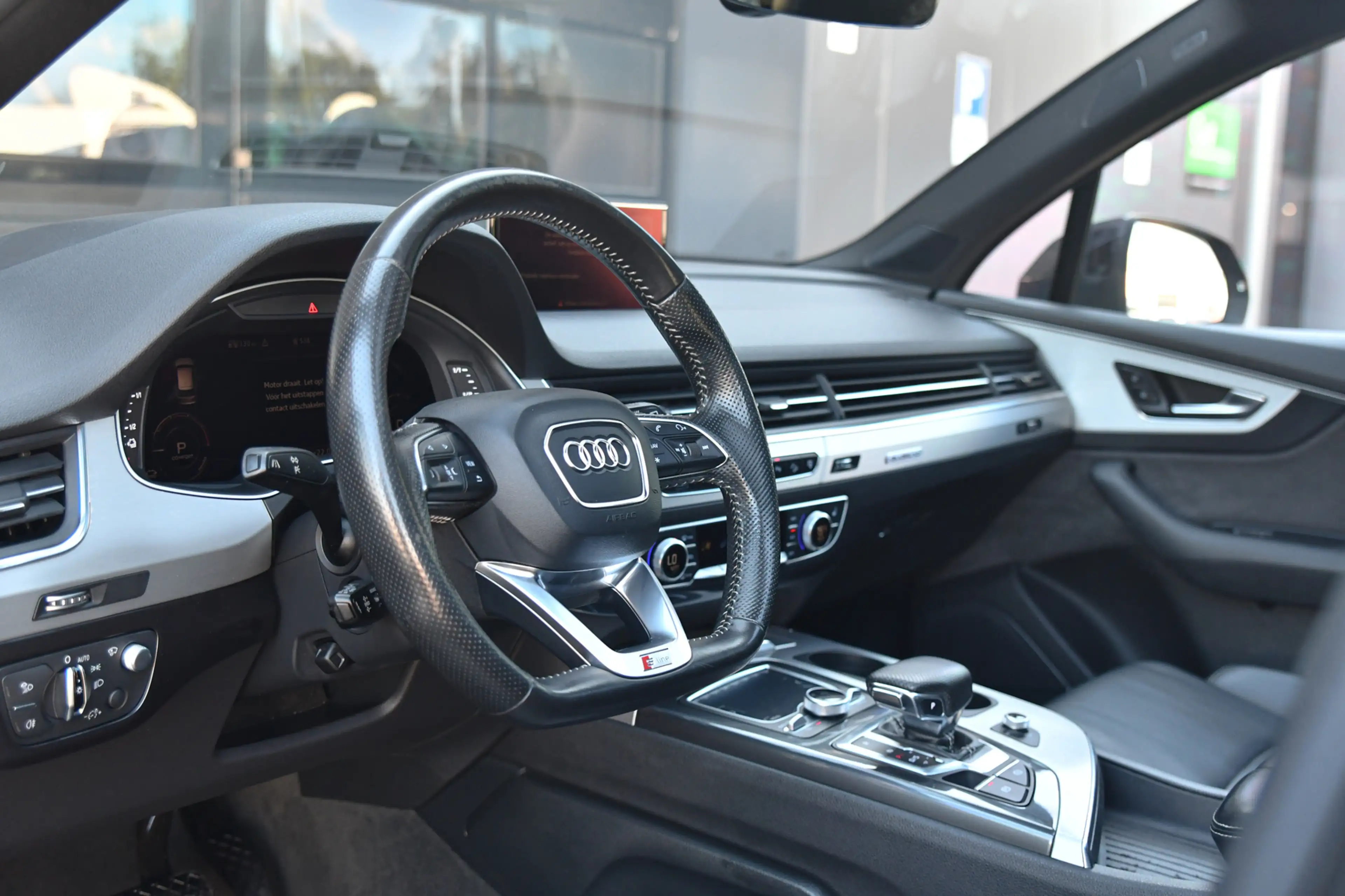 Audi Q7 e-tron 3.0 TDI quattro S-Line, Trekhaak, Luchtvering, Pan — photo 11