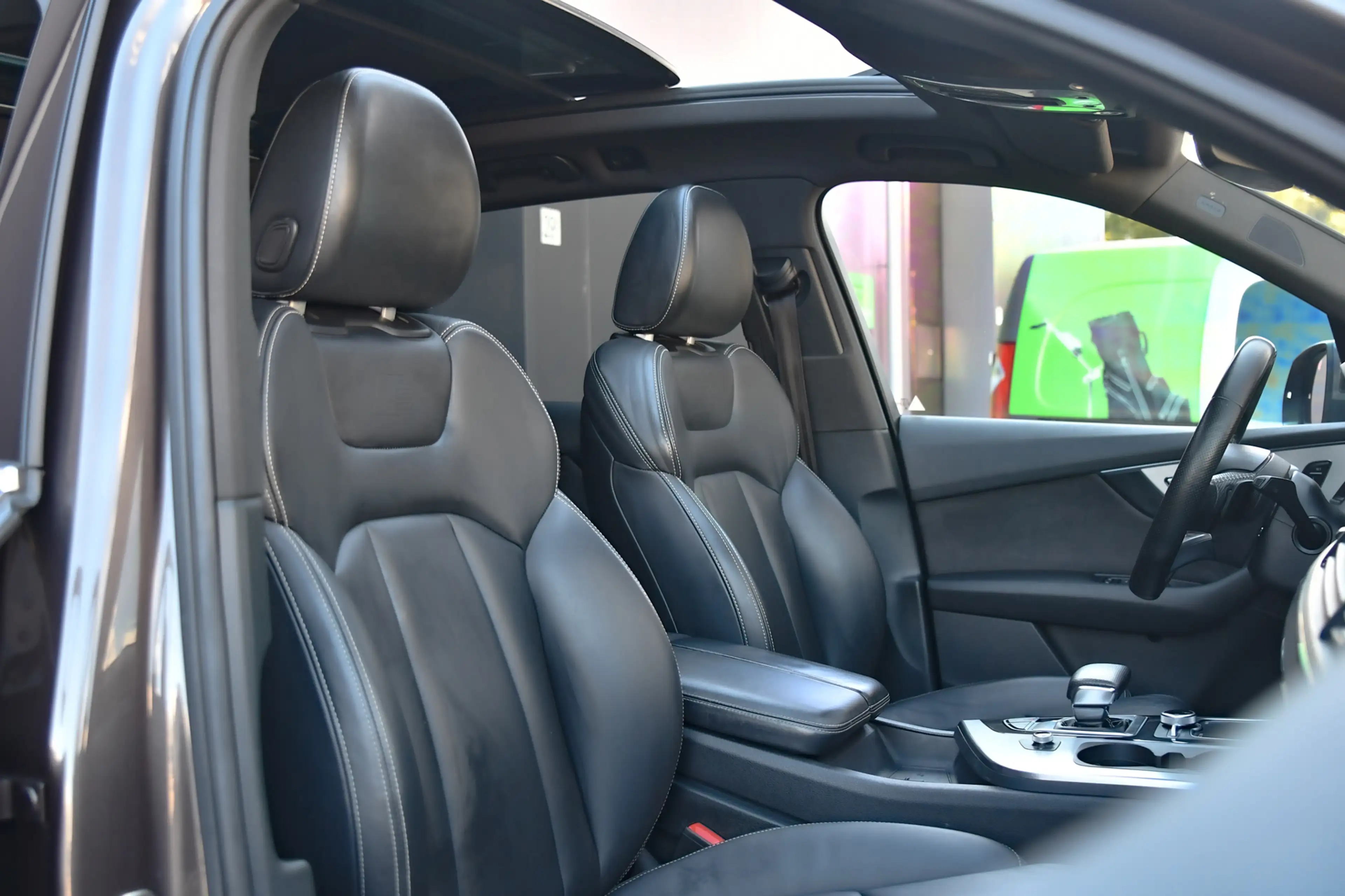 Audi Q7 e-tron 3.0 TDI quattro S-Line, Trekhaak, Luchtvering, Pan — photo 22