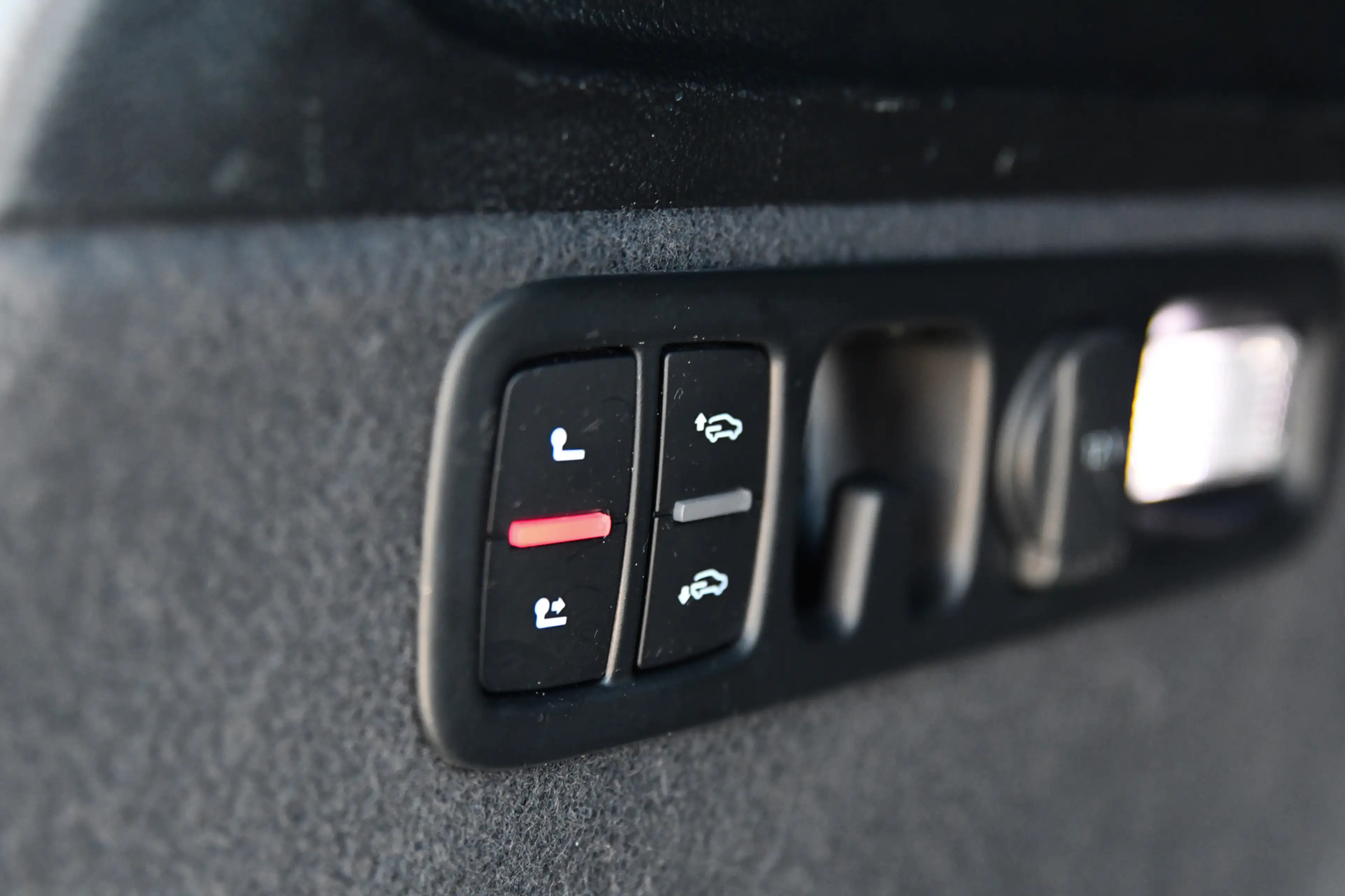 Audi Q7 e-tron 3.0 TDI quattro S-Line, Trekhaak, Luchtvering, Pan — photo 18