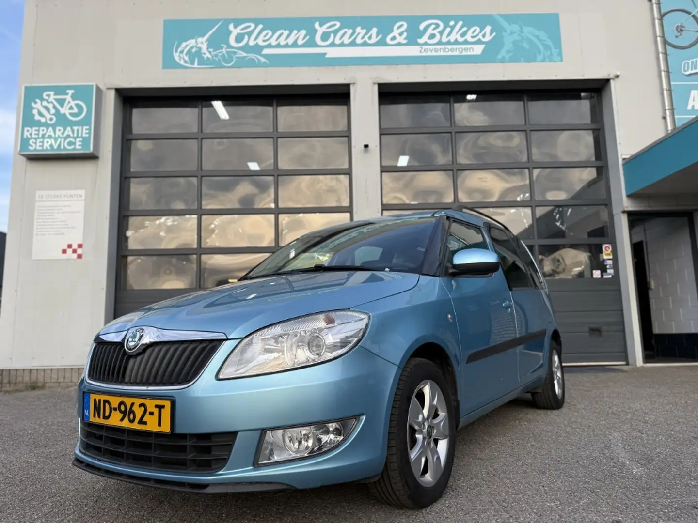 Skoda Roomster 1.2 TSI Scout Azul - 1