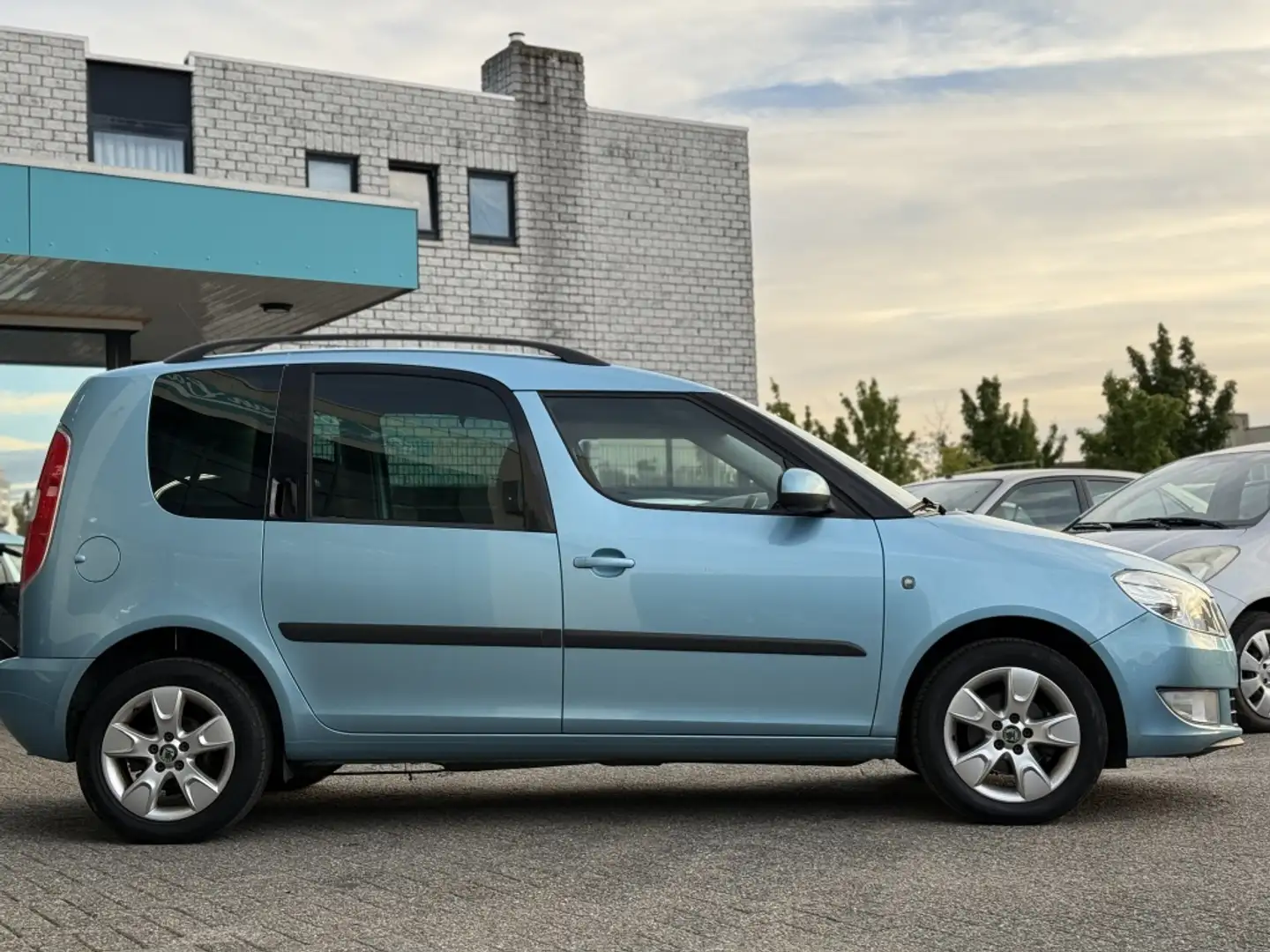 Skoda Roomster 1.2 TSI Scout Azul - 2