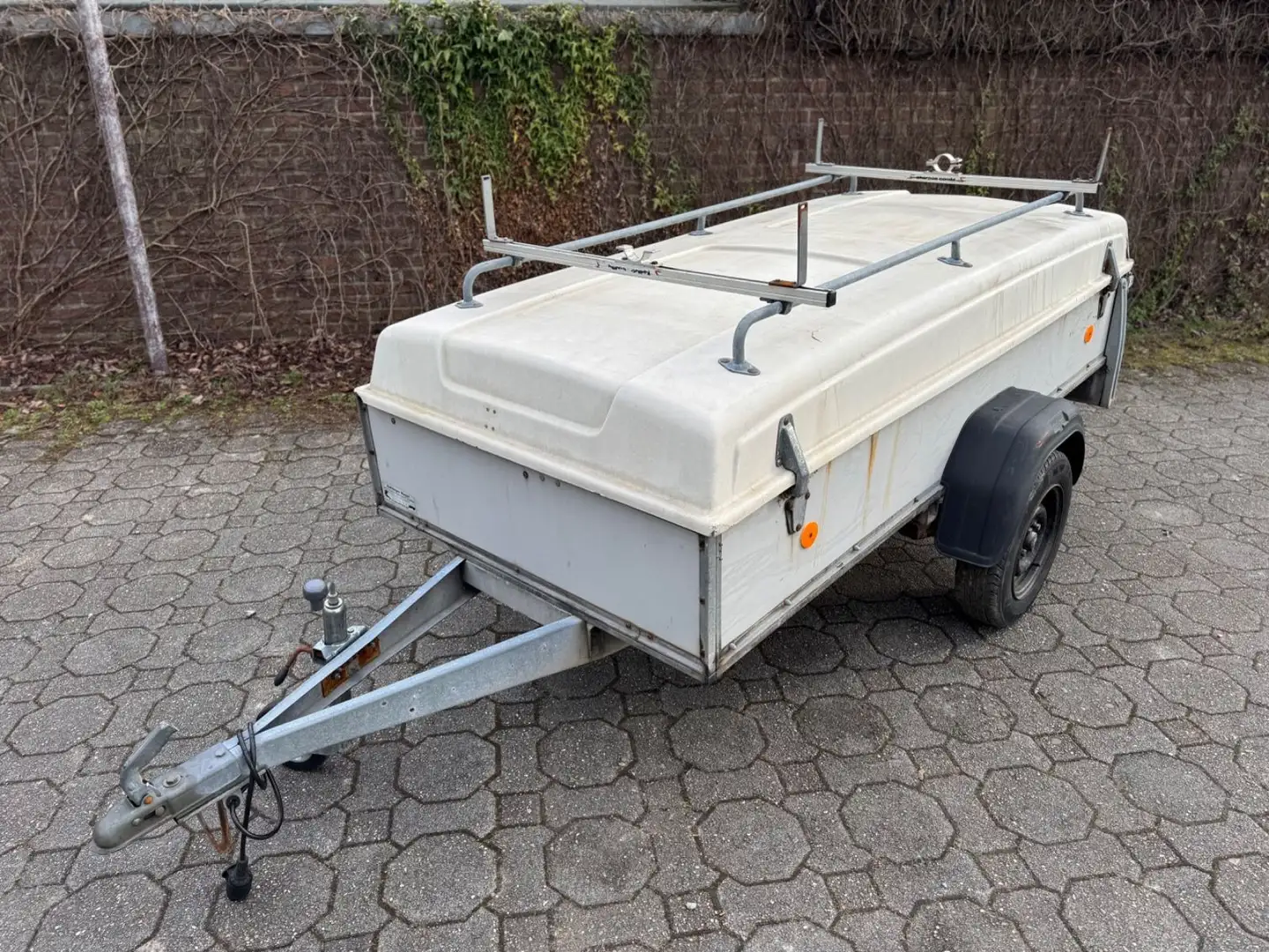 Westfalia 750KG Deckelanhänger - 1