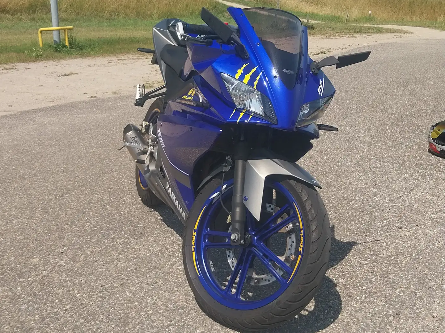 Yamaha YZF-R125 Blauw - 1