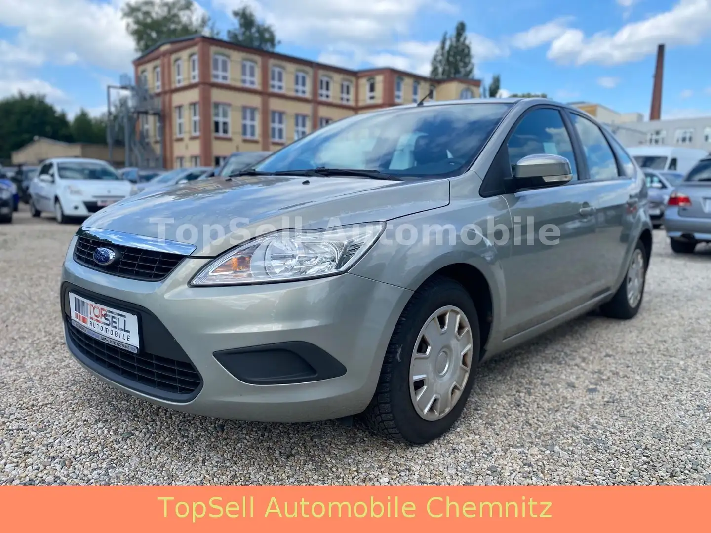 Ford Focus 1.4 Style Beh. Frontscheibe Klima Grau - 1