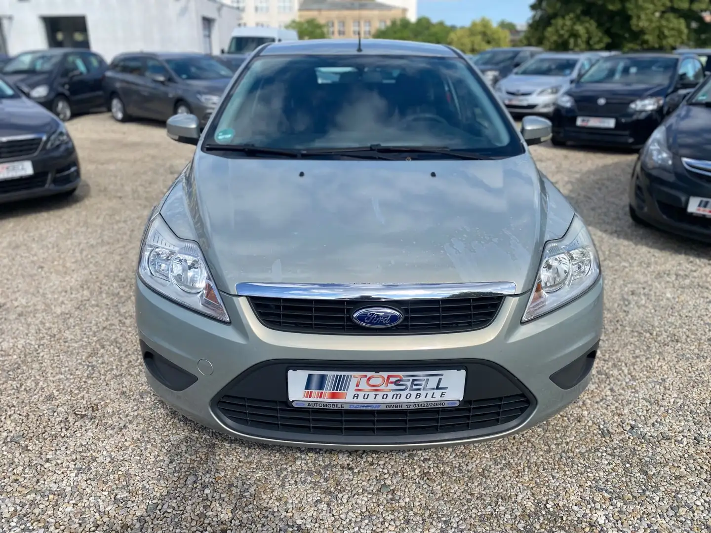 Ford Focus 1.4 Style Beh. Frontscheibe Klima Grau - 2