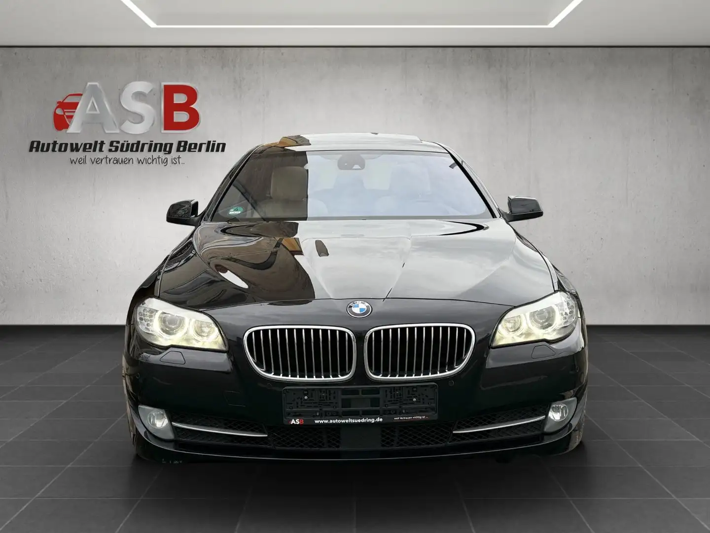 BMW 530 d Touring Pano*Leder*ACC*Navi Prof*Xenon*2.H Schwarz - 2
