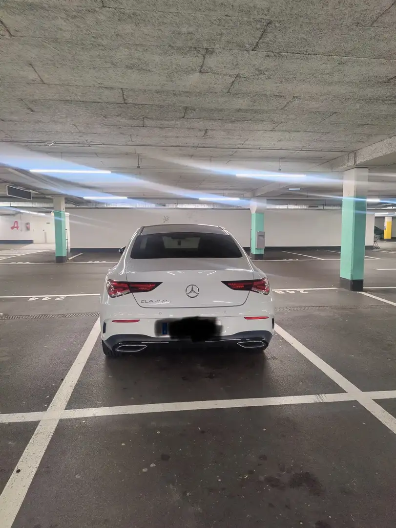 Mercedes-Benz CLA 250 Sport Aut. AMG Line Weiß - 1