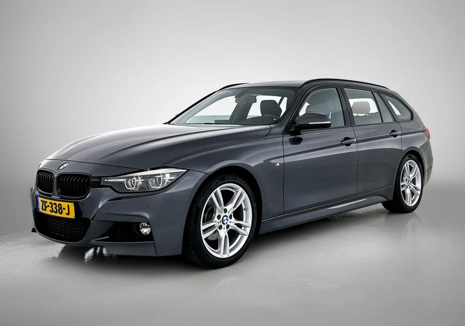 BMW 318 3-serie Touring 318i M Sport Corporate Lease Autom Grau - 1