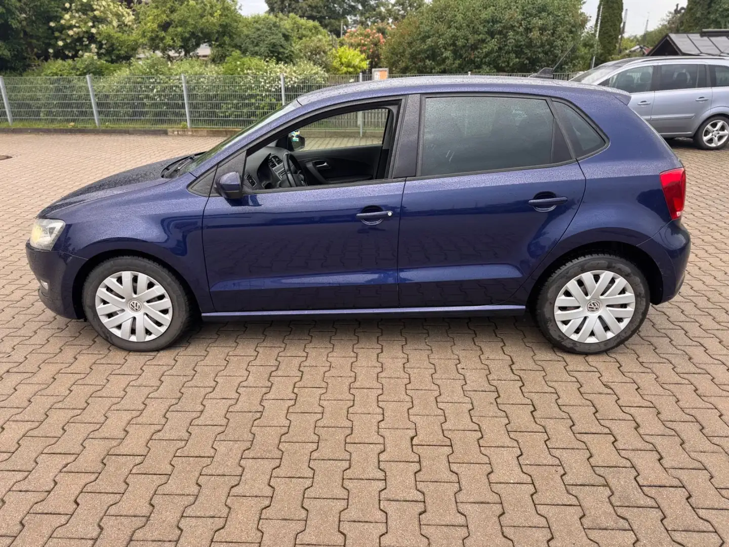 Volkswagen Polo V Highline 1,6TDI NAVI PDC DSG Blau - 2