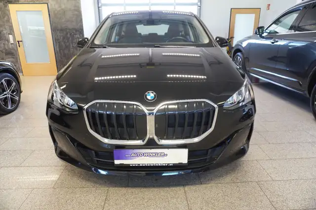 BMW 2 Series view 3