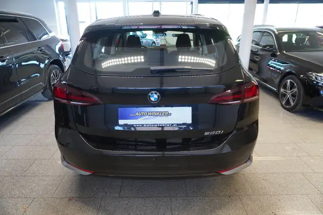 BMW 2 Series view 6