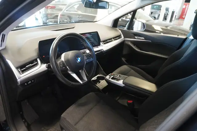 BMW 2 Series view 7
