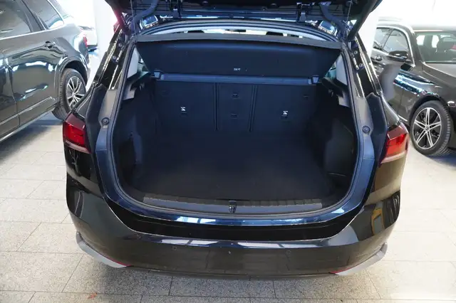 BMW 2 Series view 10