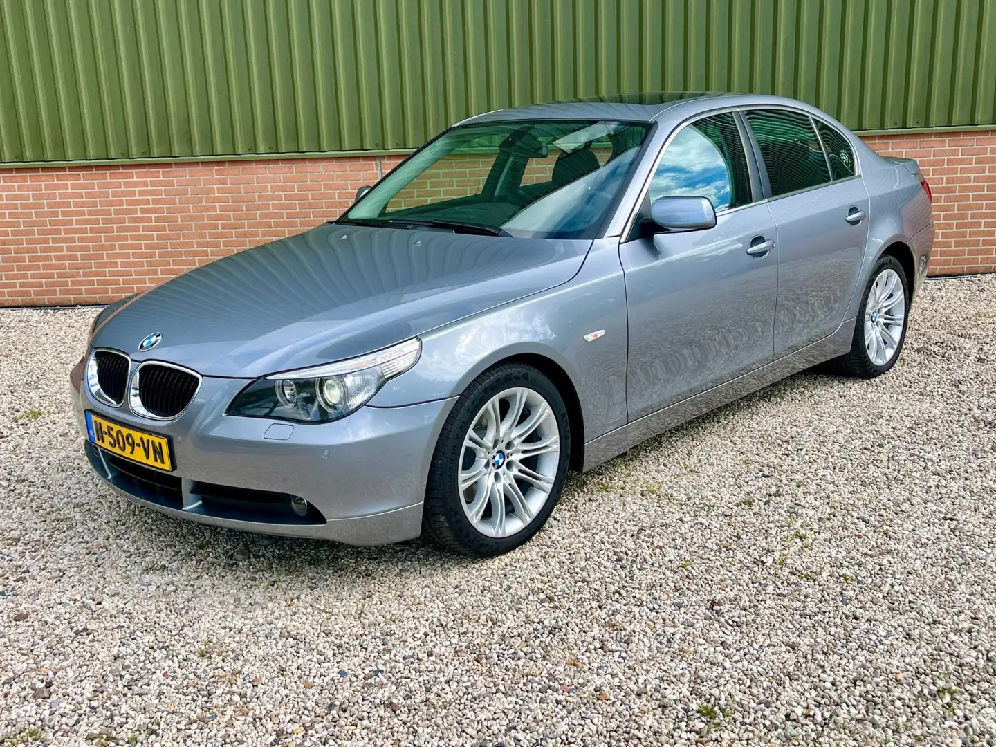 BMW 520 5-serie 520i High Executive - "Full Options"- A1 c Gris - 1