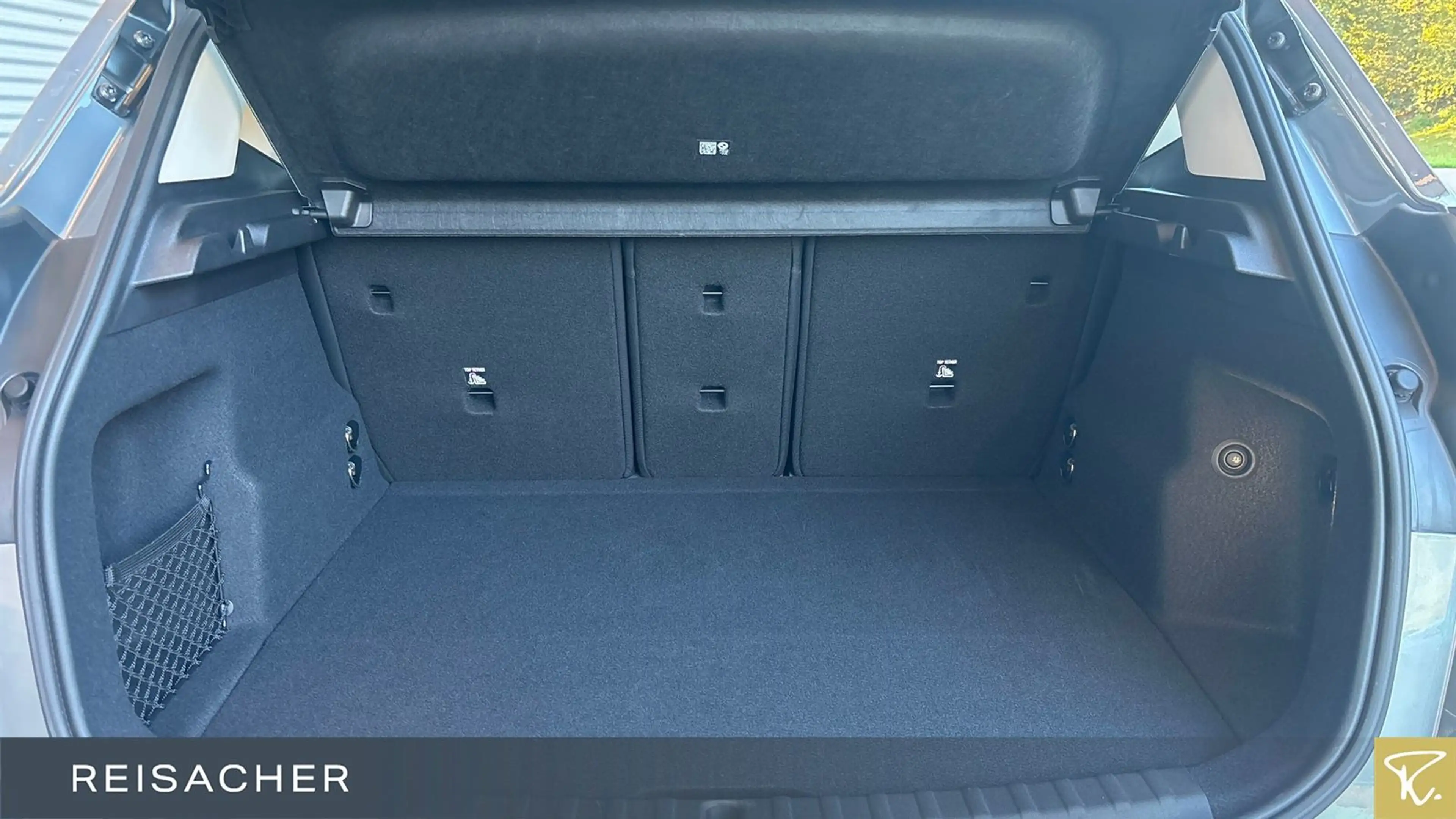 BMW 220 220dA Active Tourer Luxury-Line,AHK,ACC,HUD,H-K — photo 10