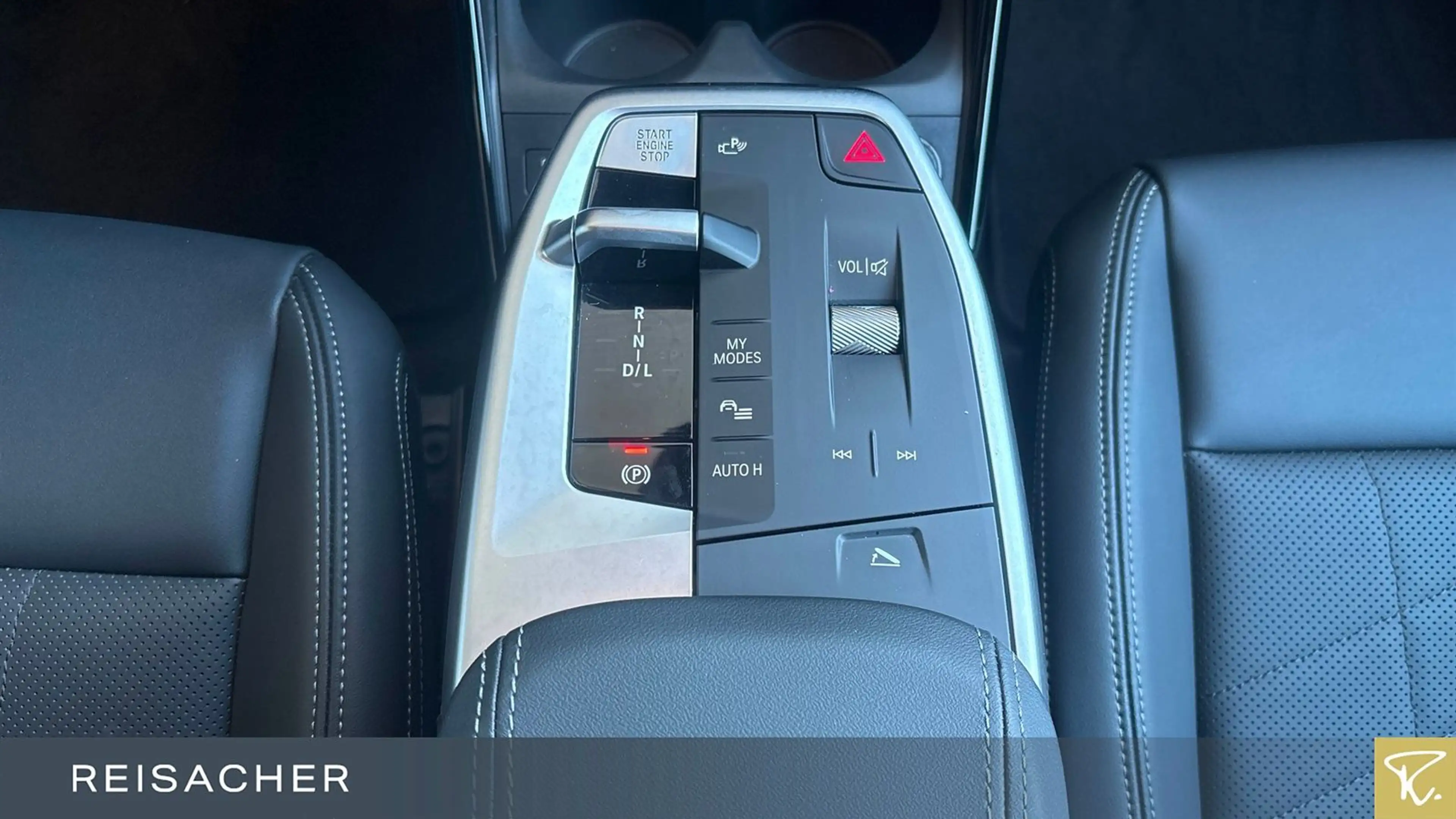BMW 220 220dA Active Tourer Luxury-Line,AHK,ACC,HUD,H-K — photo 11