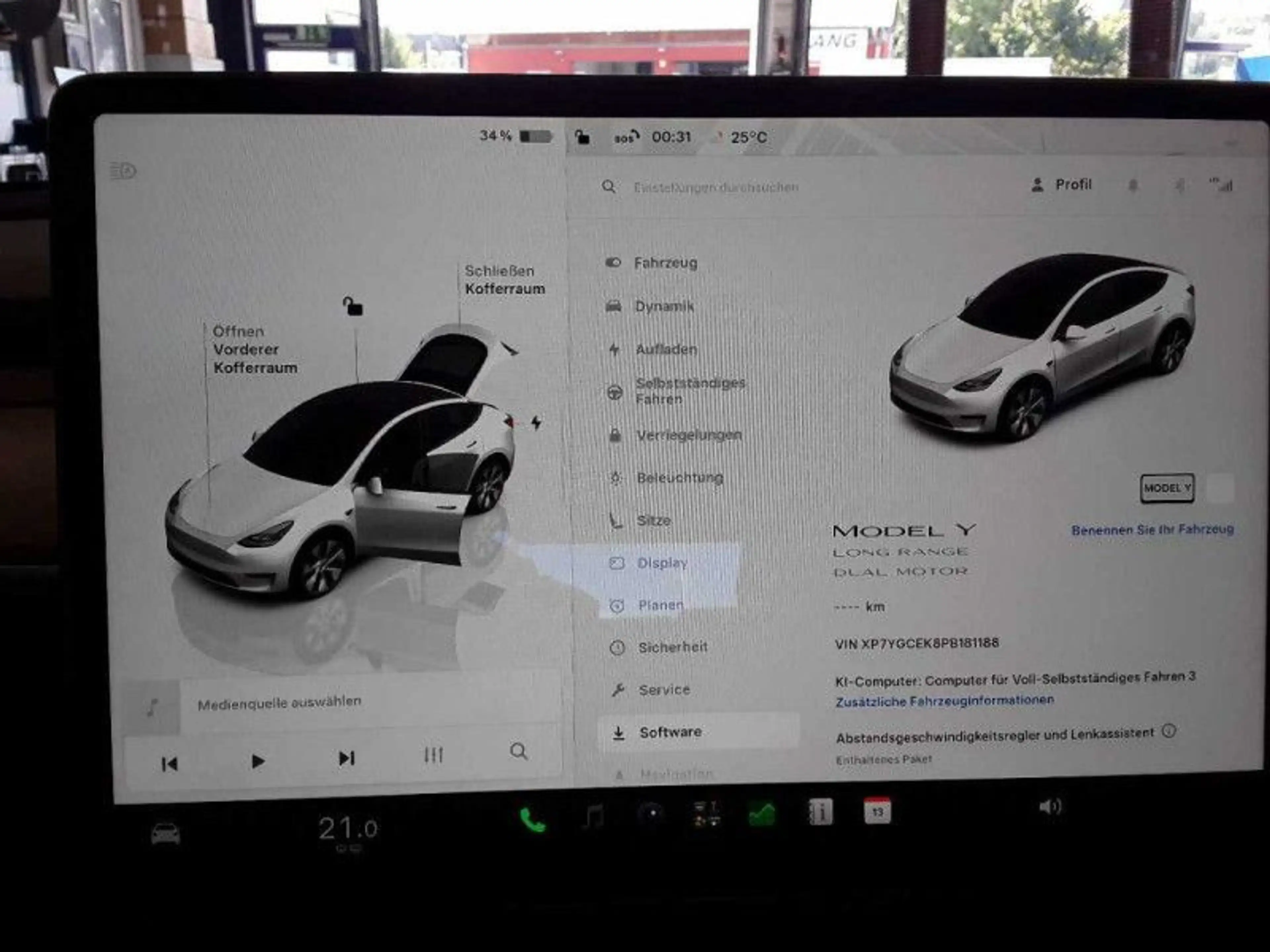 Tesla Model Y LongMax Range Dual AWD A.Pilot — photo 6