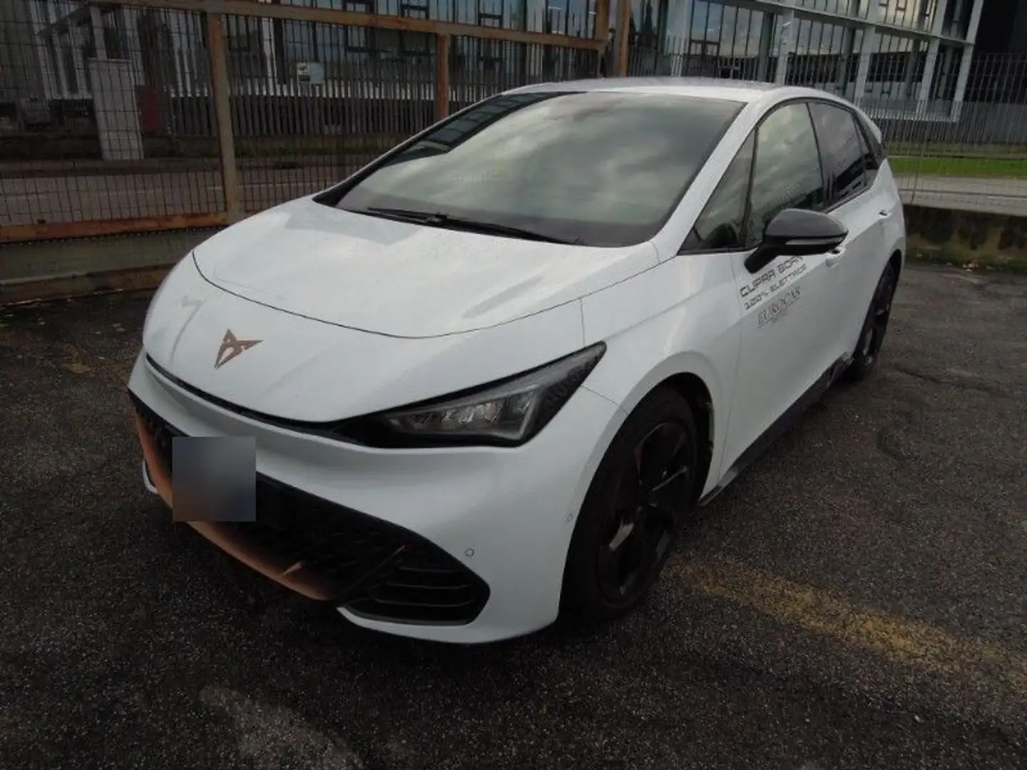 CUPRA Born eBoost 60kWh/LED/ACC/Navi/360°/Wärmepumpe Weiß - 2