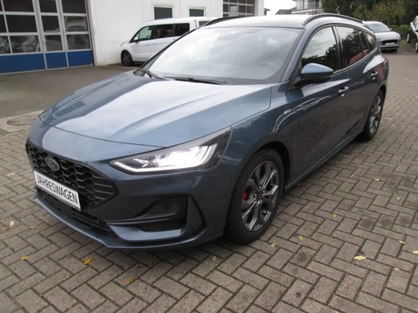 Ford Focus Turnier 1.0 EcoBoost Hybrid ST-LINE X Blau - 1
