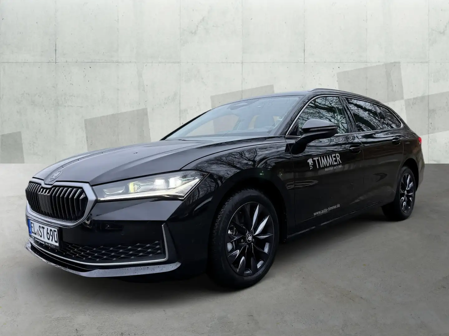 Skoda Superb Combi 2.0 TDI DSG Selection *AHK*CANTON*19 ZOLL* Schwarz - 2