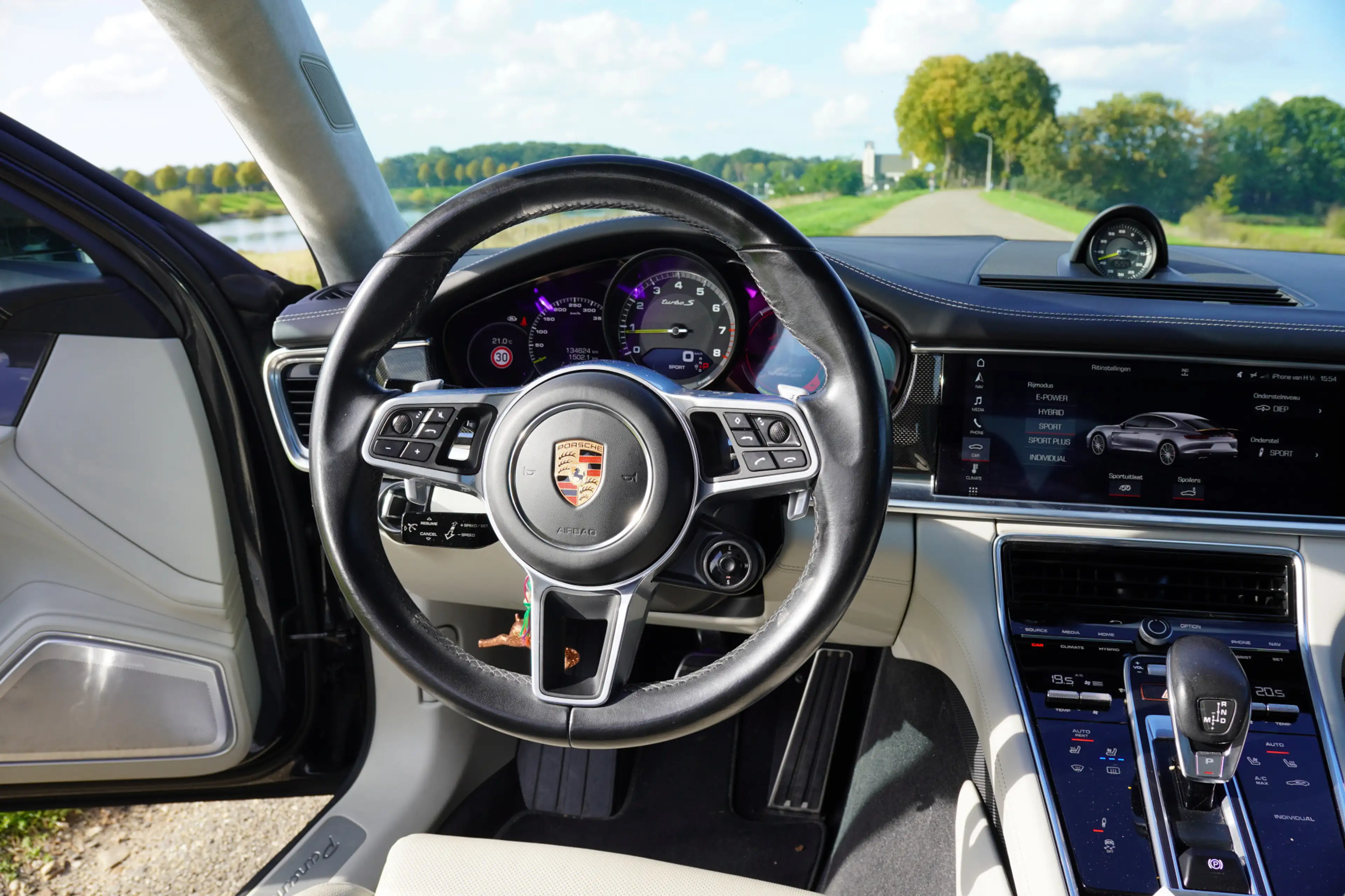 Porsche Panamera 4.0 Turbo S E-Hybrid Executive / Pano / Keramisch — photo 6