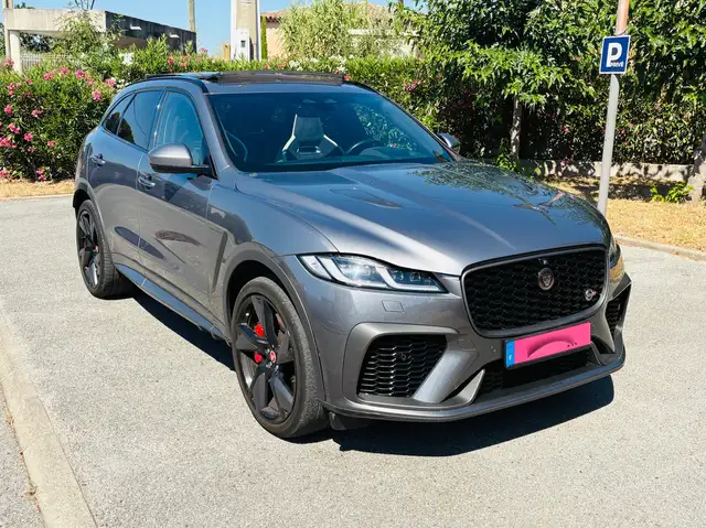 Jaguar F-Pace (2) SVR 5.0 S/C 550 4X4 BVA 1ERE MAIN !!!!!