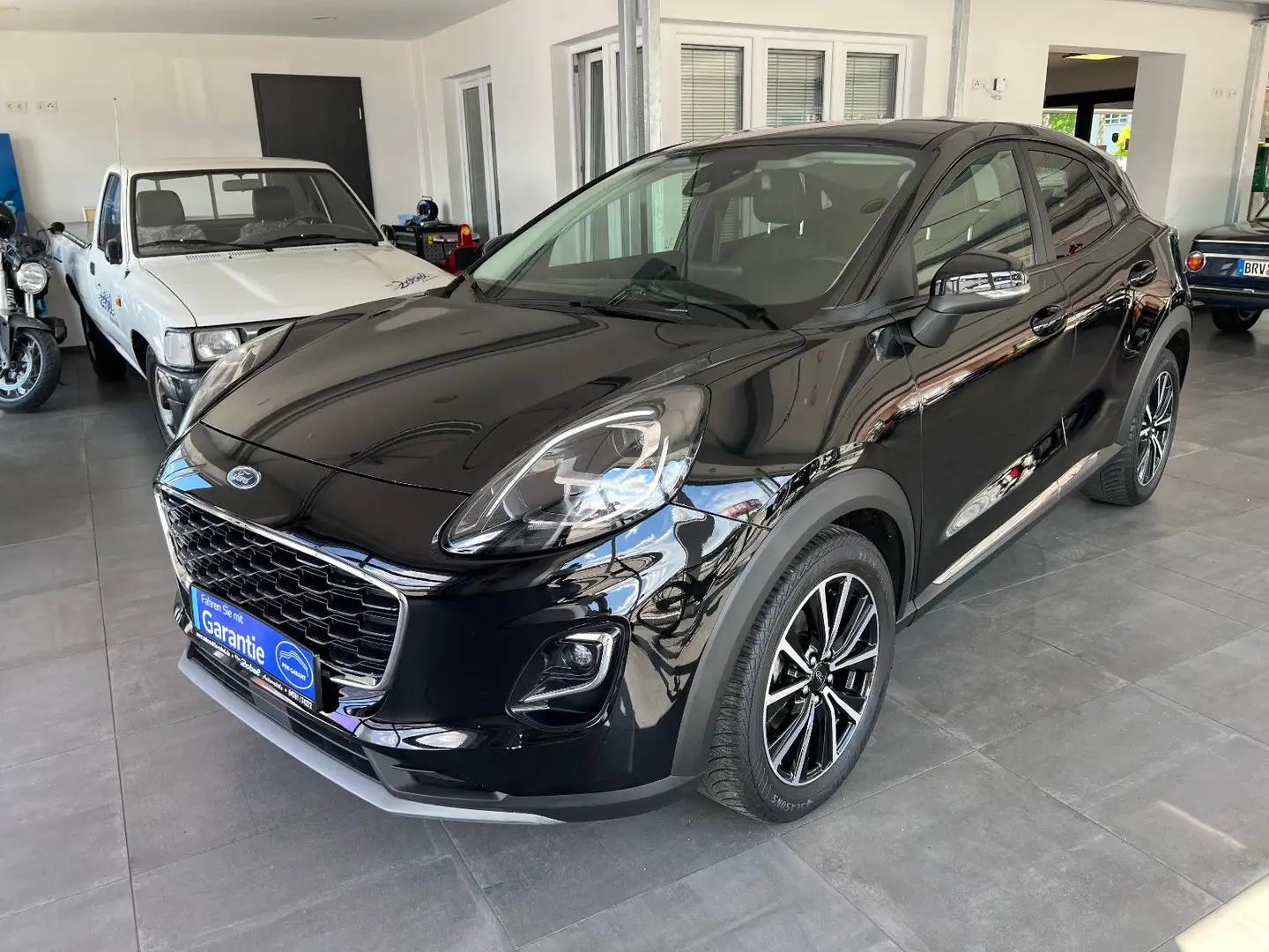 Ford Puma 1,0 EcoBoost Schwarz - 1