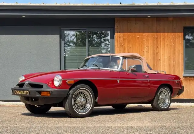 MG Autres Cabriolet - BV4 - Carmine Red