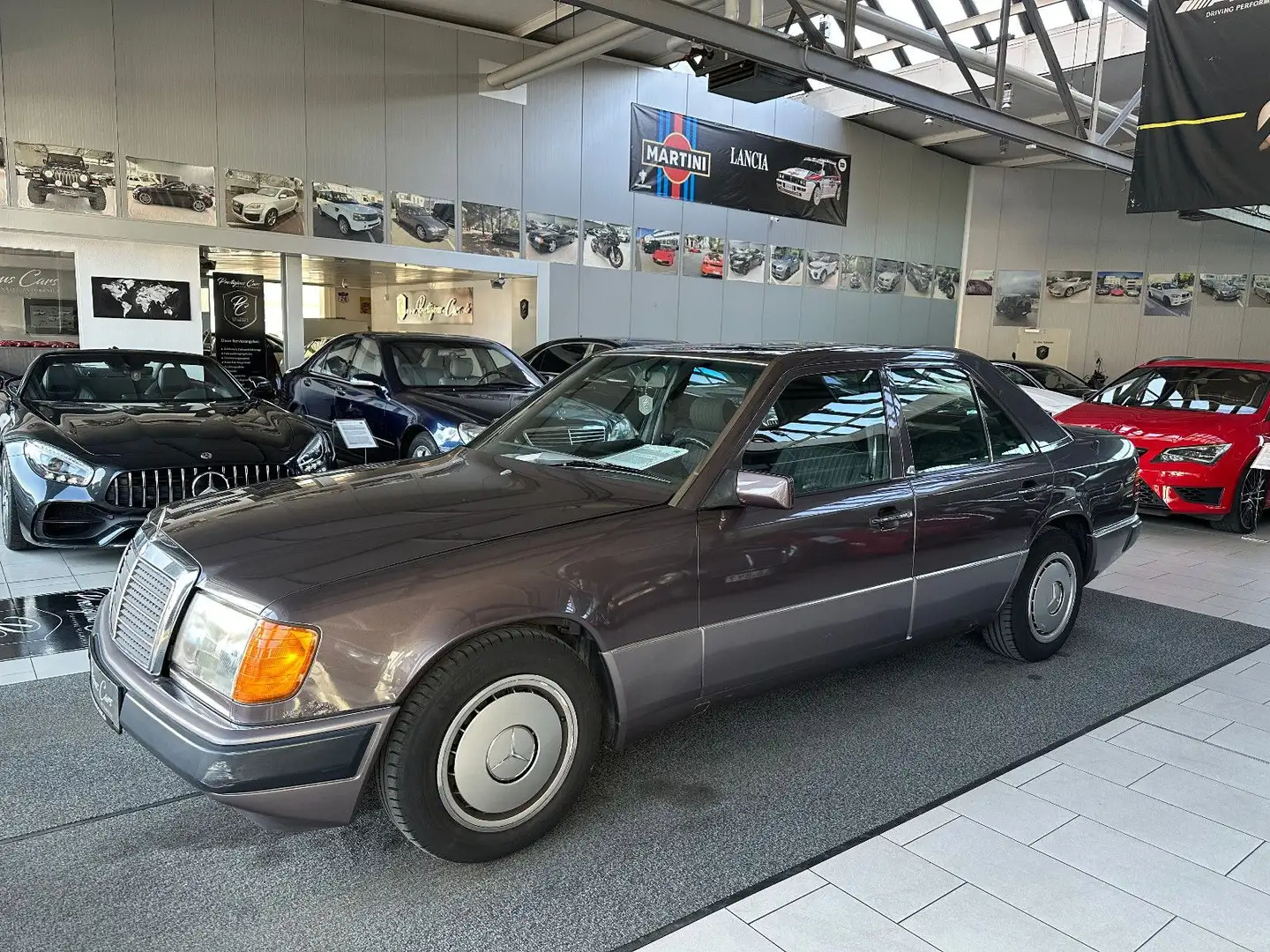 Mercedes-Benz E 200 LIM AHK SCHIEBEDACH ZV 4 GANG TÜV + ÖL NEU Violet - 2