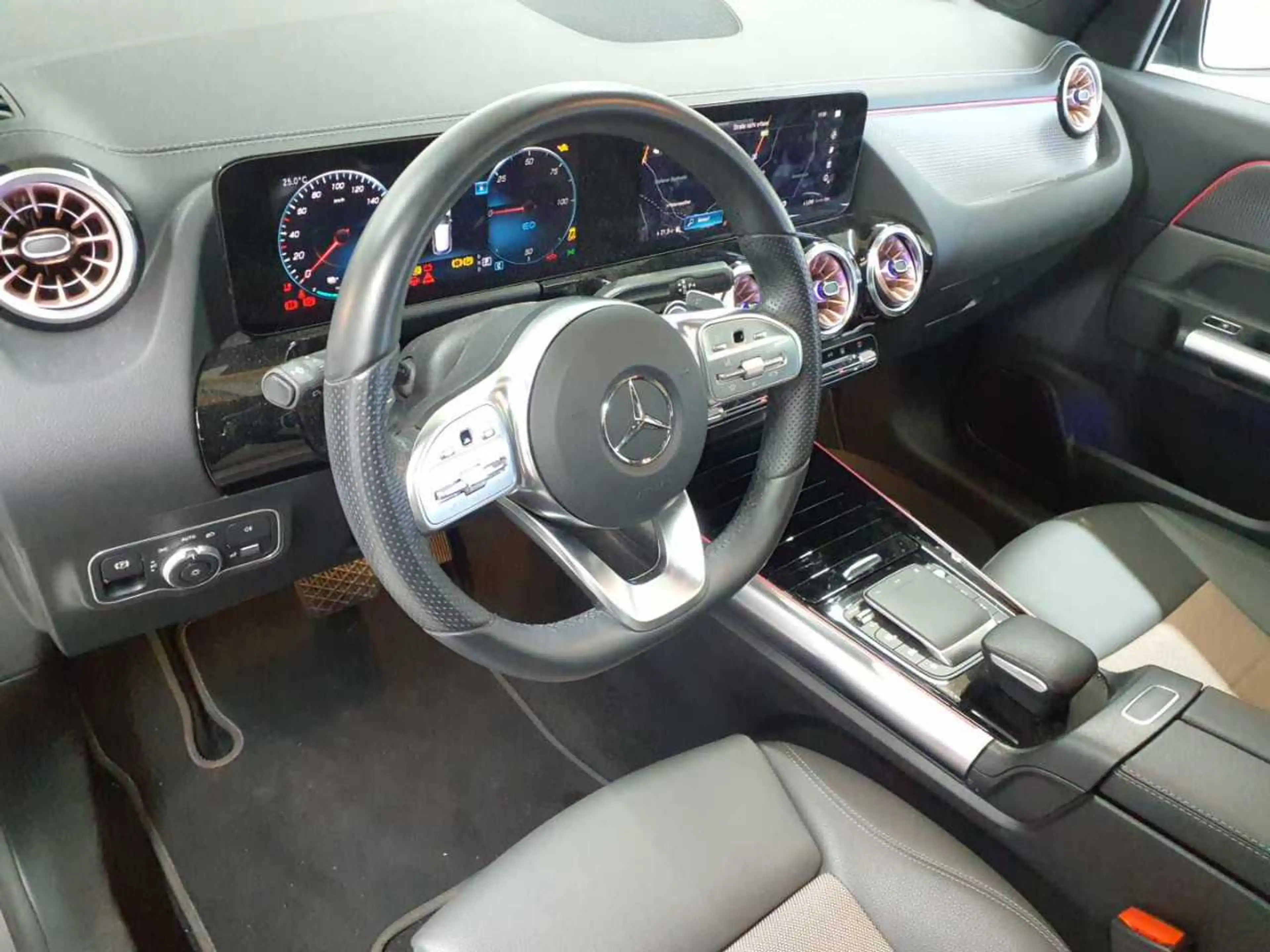 Mercedes-Benz EQA 250 EQA250 ElectricArt AHK Adv.+ Assi+ Pano — photo 9