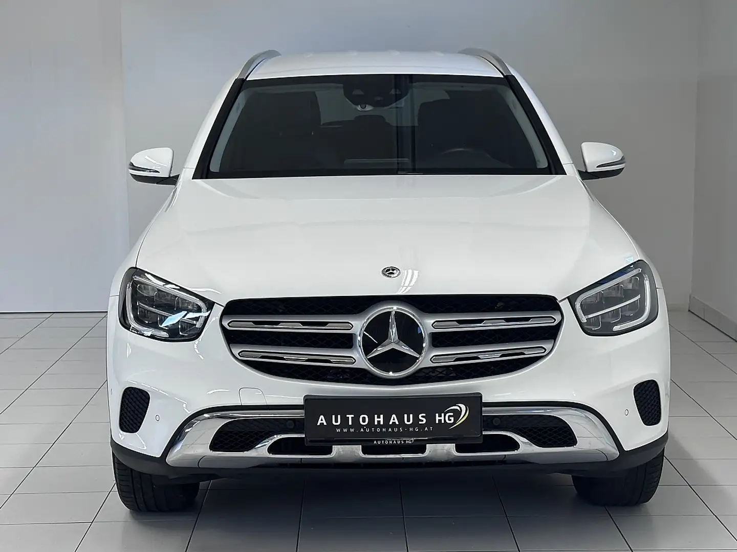 Mercedes-Benz GLC 220 d 4MATIC Aut.*LCI*LED*AHK*DISTRONIC*TOT-WINKEL-A* Weiß - 2