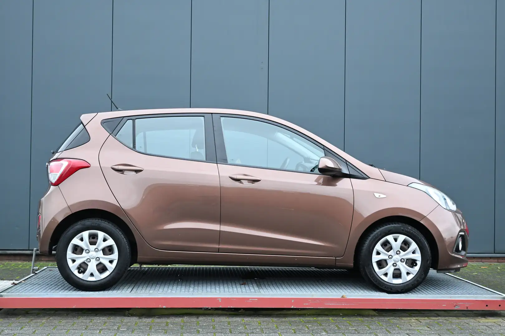 Hyundai i10 1.0i i-Motion Comfort cruise control Bruin - 2