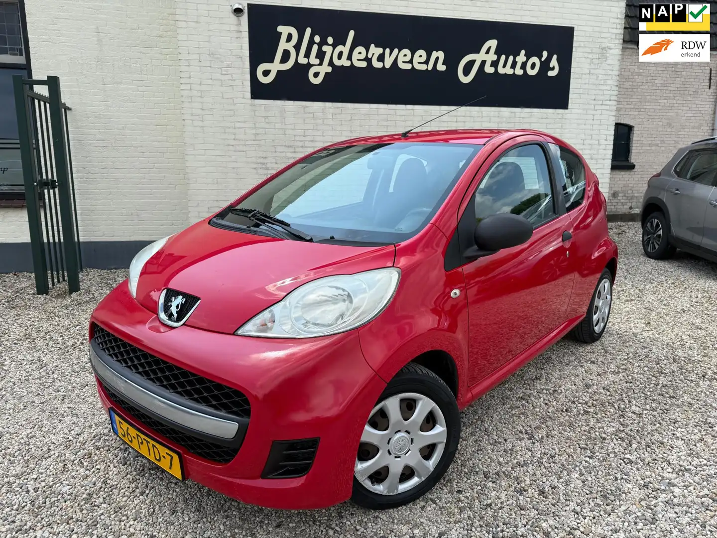 Peugeot 107 1.0-12V Accent AIRCO | NIEUWE APK 06-2026 | Stuurb Rosso - 1