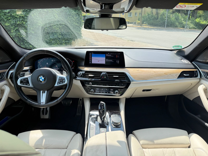 BMW 540 5 Touring 540 d xDrive M Sport*PANO*AHK*HARMAN* — photo 12