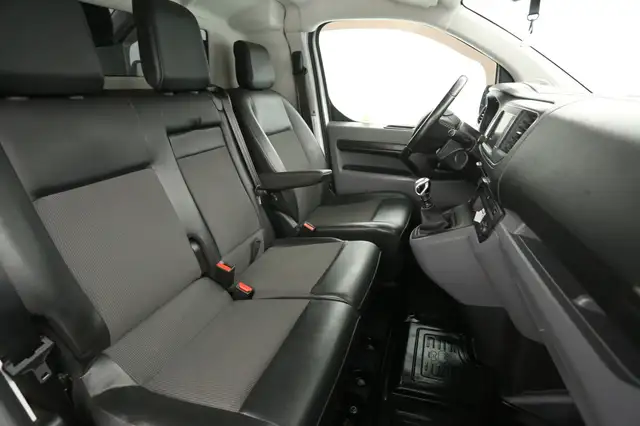 Toyota Proace view 10