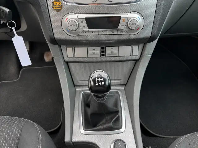 Ford Focus view 10