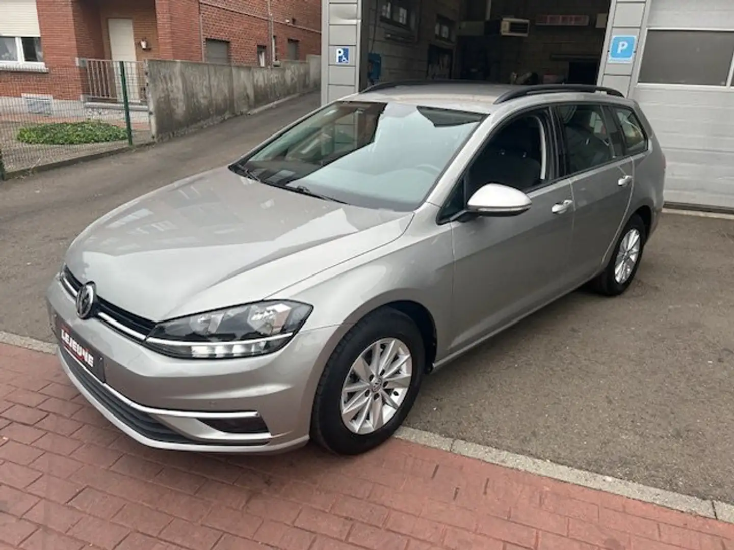 Volkswagen Golf Variant Golf SW 1.0 TSI Trendline OPF - Superbe! Garantie Gris - 1