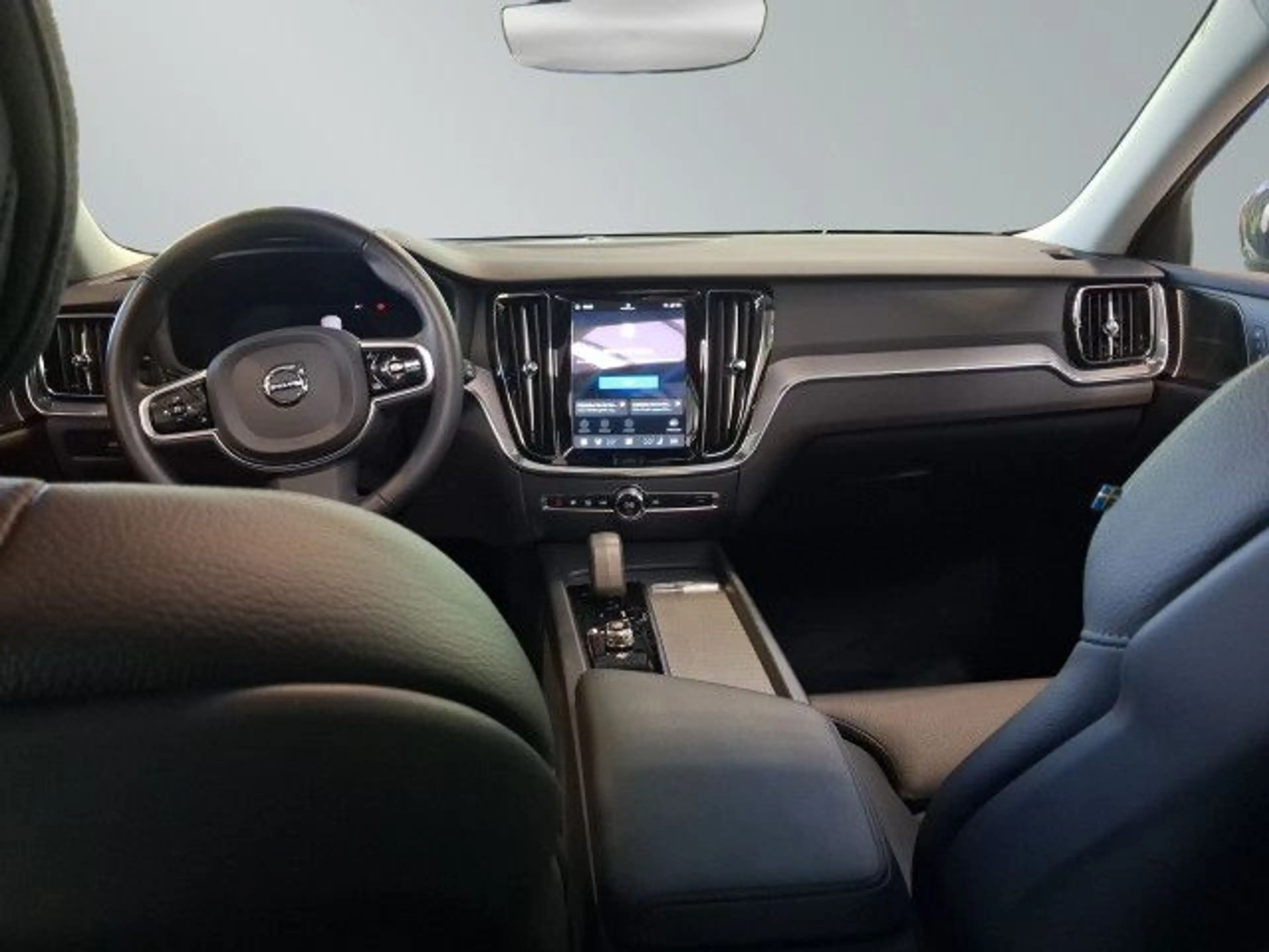Volvo V60 Cross Country B5 B AWD Plus Bluetooth Navi LED — photo 13