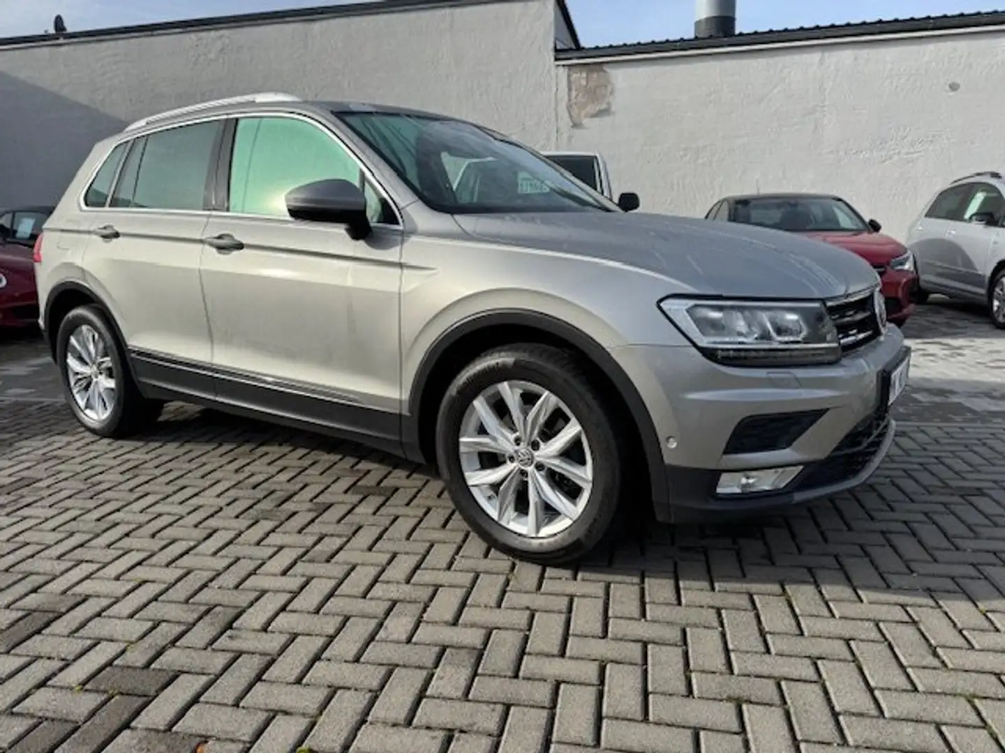 Volkswagen Tiguan Comfortline BMT/Start-Stopp Grau - 1
