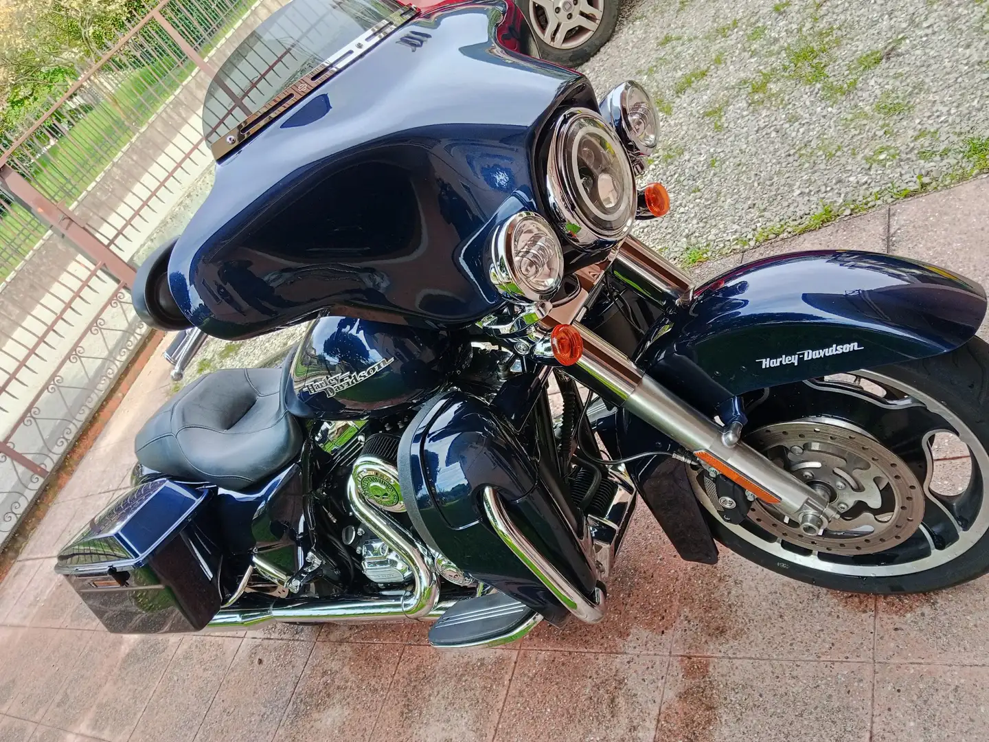 Harley-Davidson Street Glide special Blau - 2