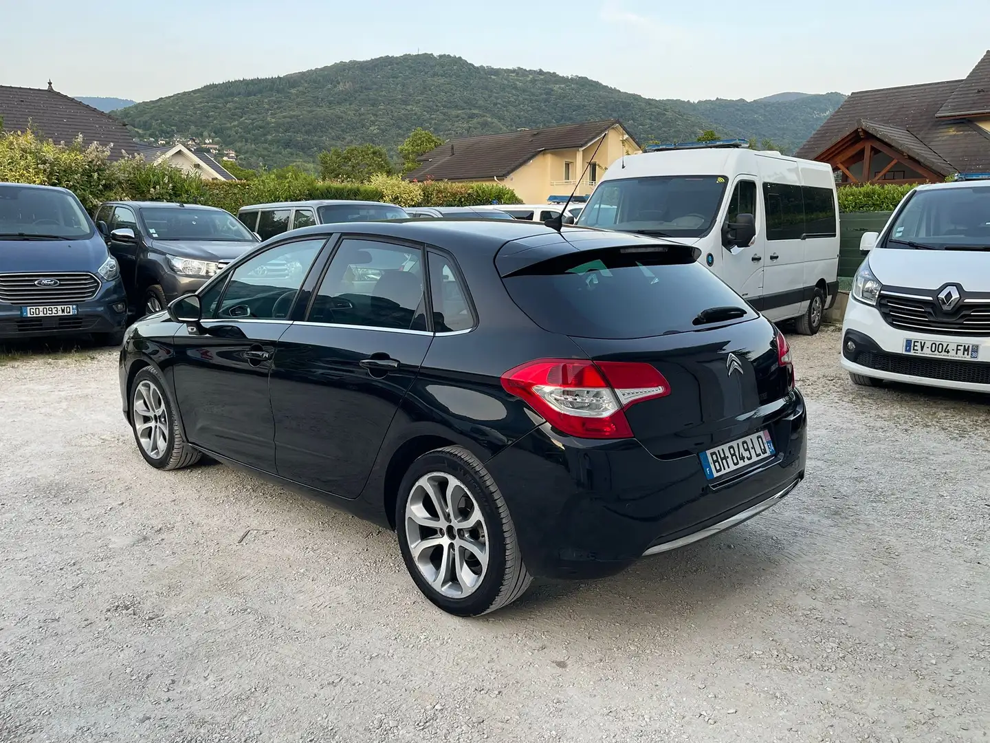 Citroen C4 1.6 HDi Seduction FAP Noir - 2